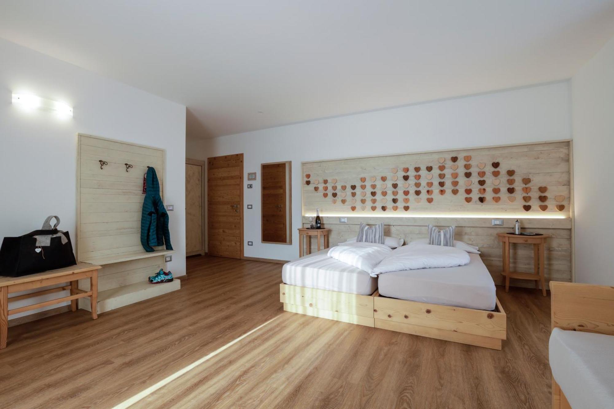 Garni & Wellness Anderle Hotel Vignola  ภายนอก รูปภาพ