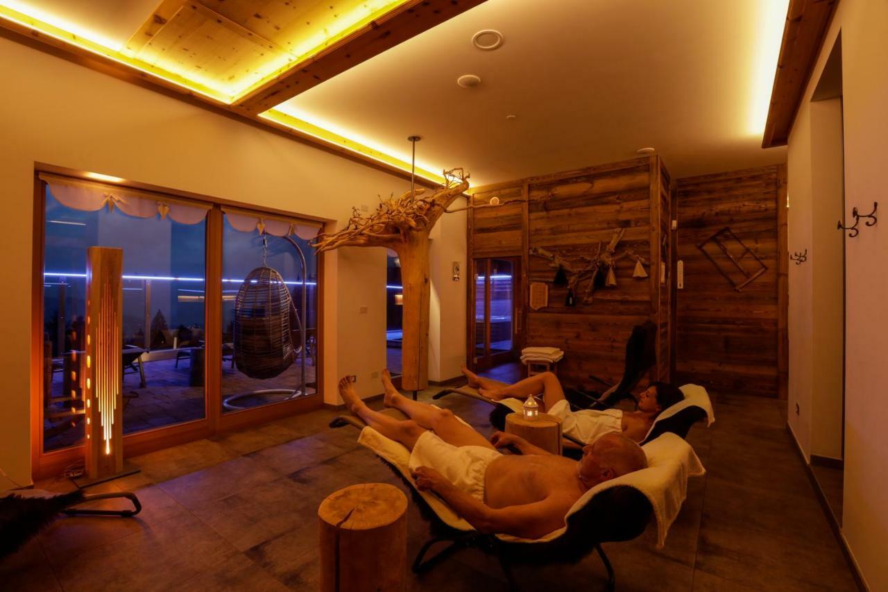 Garni & Wellness Anderle Hotel Vignola  ภายนอก รูปภาพ