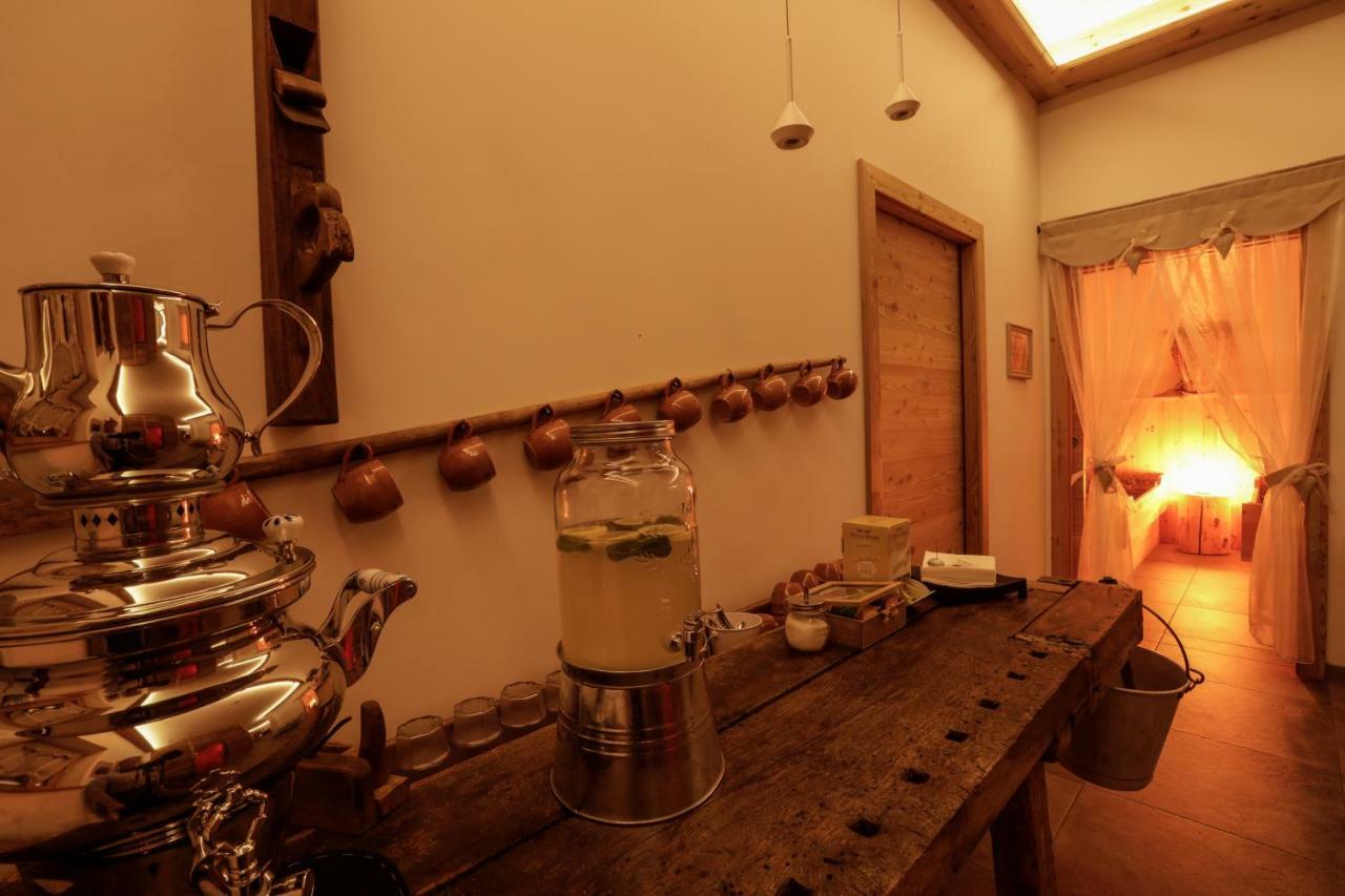 Garni & Wellness Anderle Hotel Vignola  ภายนอก รูปภาพ